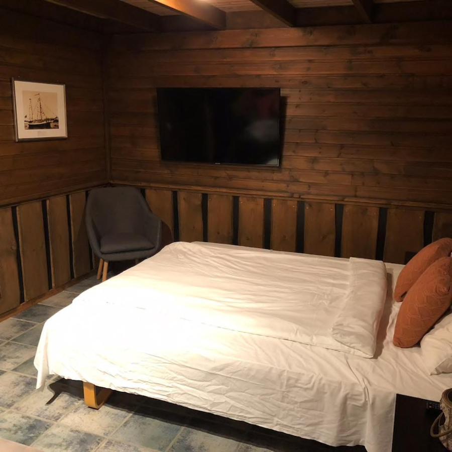 Vikaneset Havhotell Kristiansund Buitenkant foto