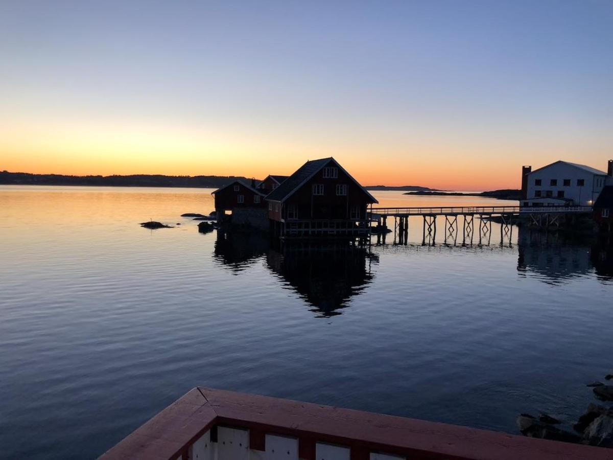 Vikaneset Havhotell Kristiansund Buitenkant foto